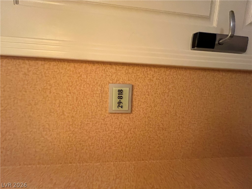 125 East Harmon Avenue 2918 Property Photo 6