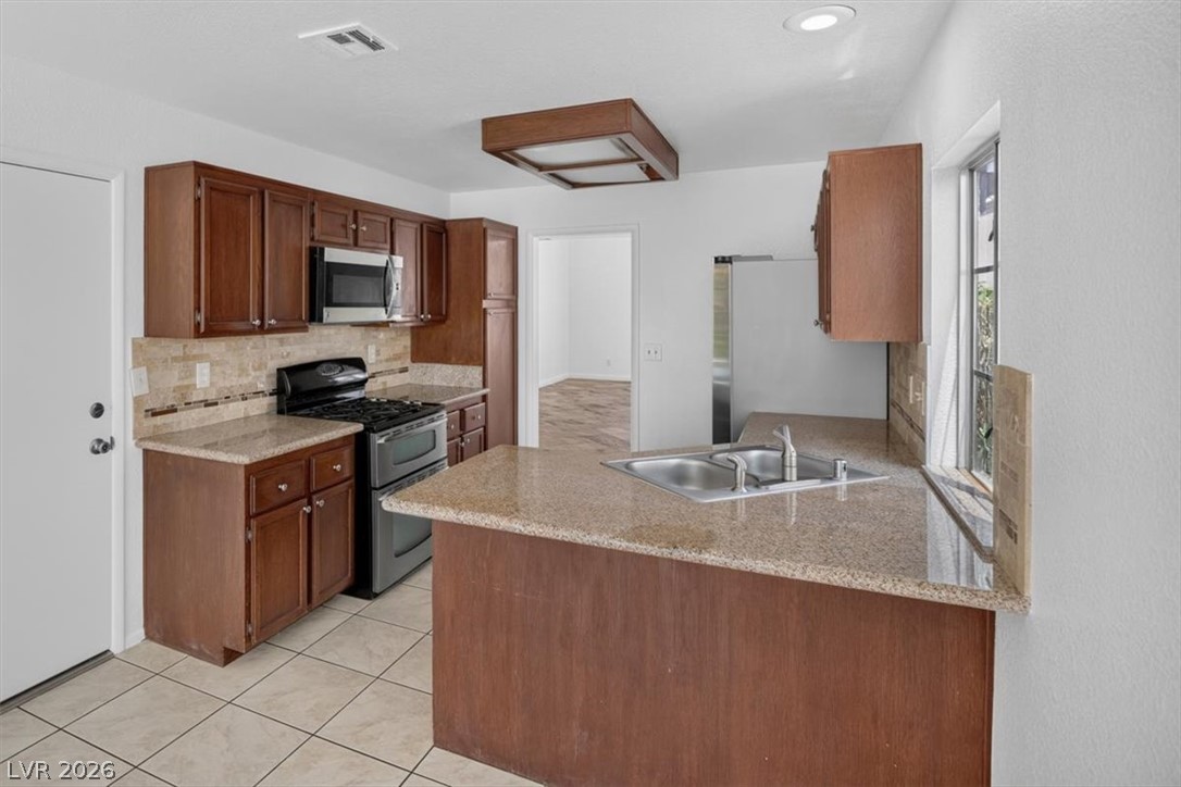 1730 Garden Path Court Property Photo 8
