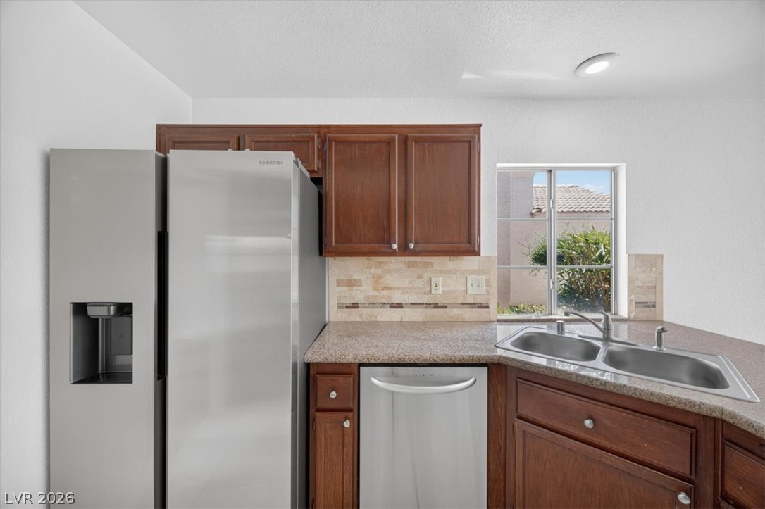 1730 Garden Path Court Property Photo 9