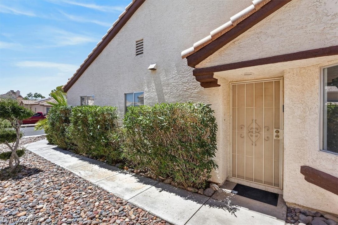 1730 Garden Path Court Property Photo 28