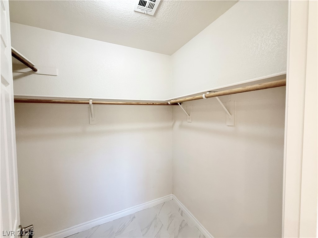8121 Sedona Sunset Drive Property Photo 17