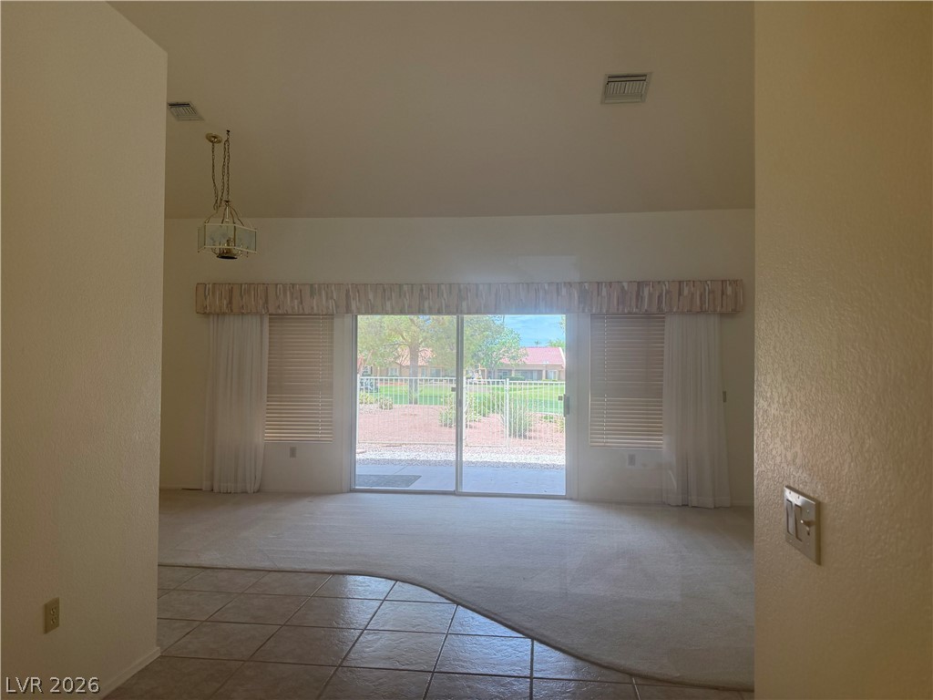 8900 Kingsmill Drive Property Photo 6