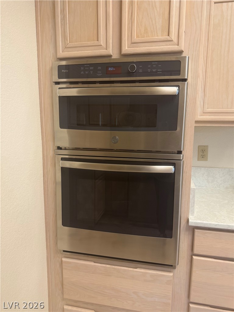 8900 Kingsmill Drive Property Photo 15