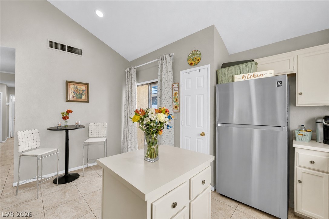 1714 La Cruz Drive Property Photo 13