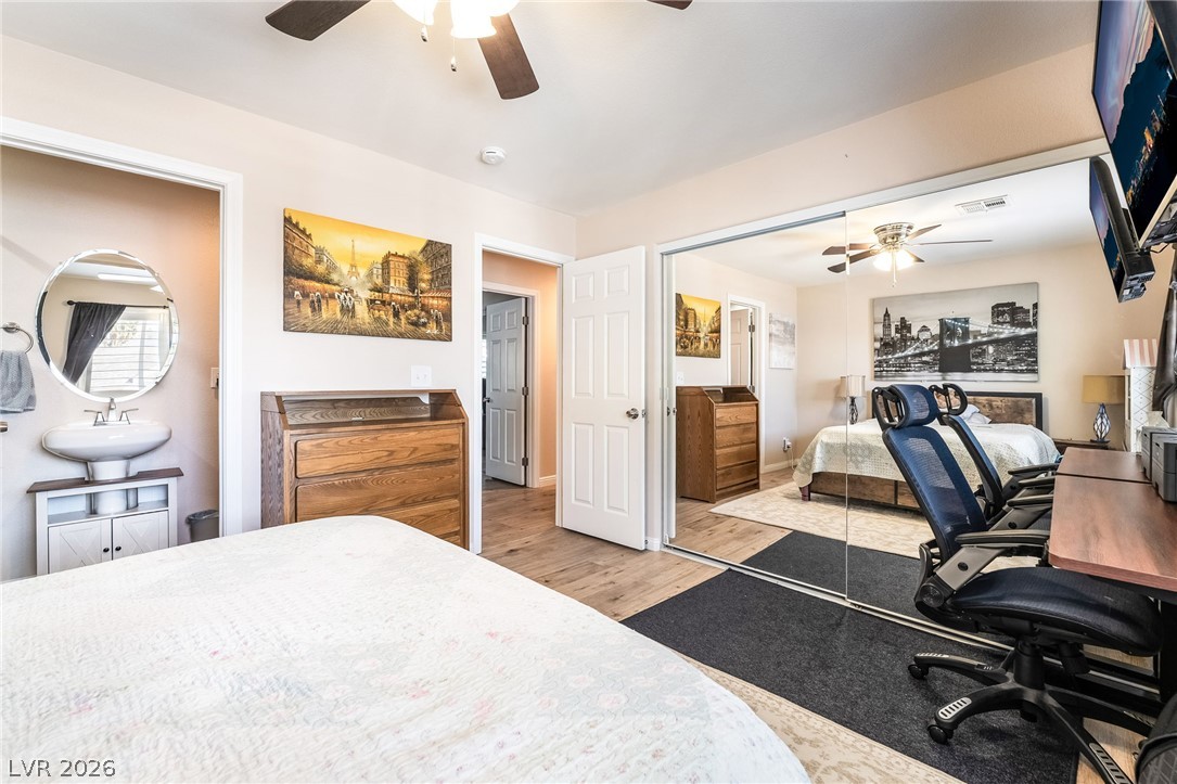 2877 South Buffalo Drive Property Photo 28