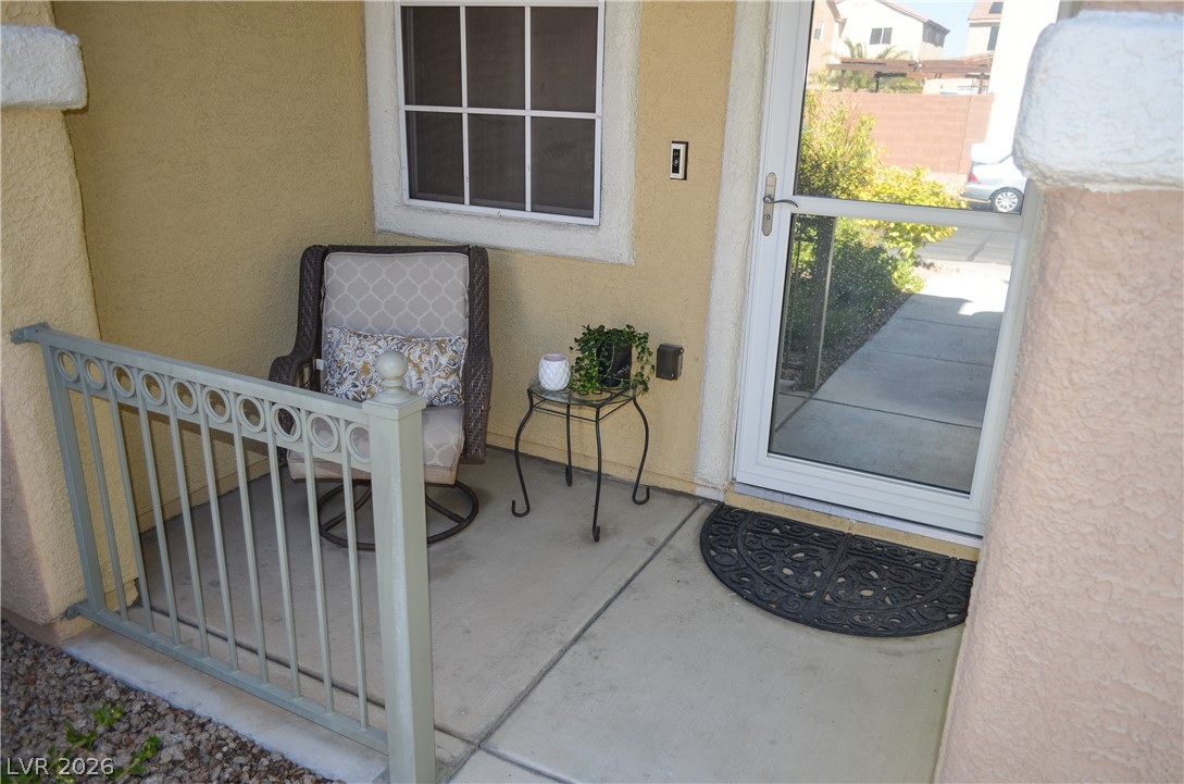 5596 Prospectors Creek Way Property Photo 3