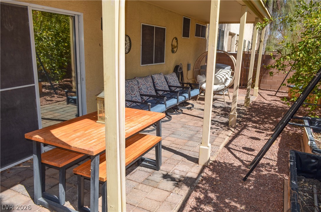 5596 Prospectors Creek Way Property Photo 4