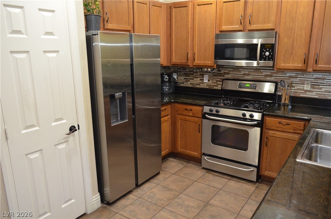 5596 Prospectors Creek Way Property Photo 7