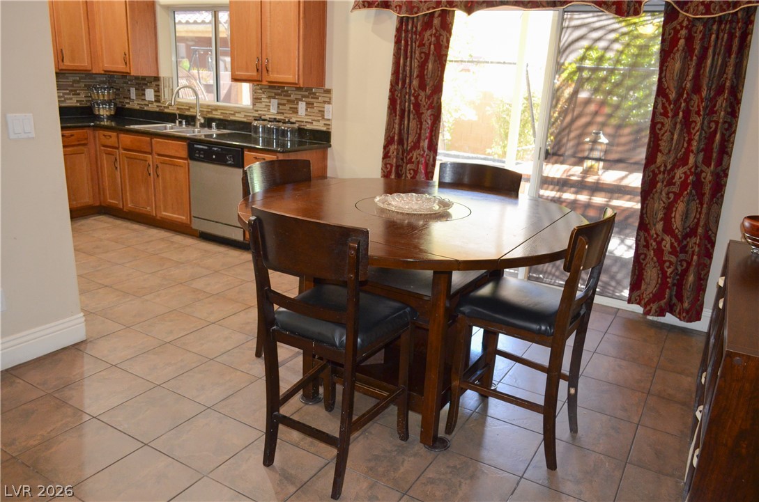5596 Prospectors Creek Way Property Photo 39
