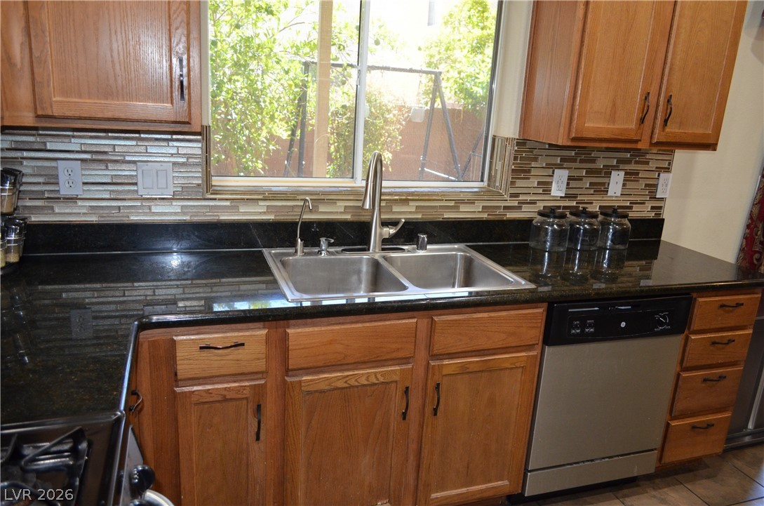 5596 Prospectors Creek Way Property Photo 41