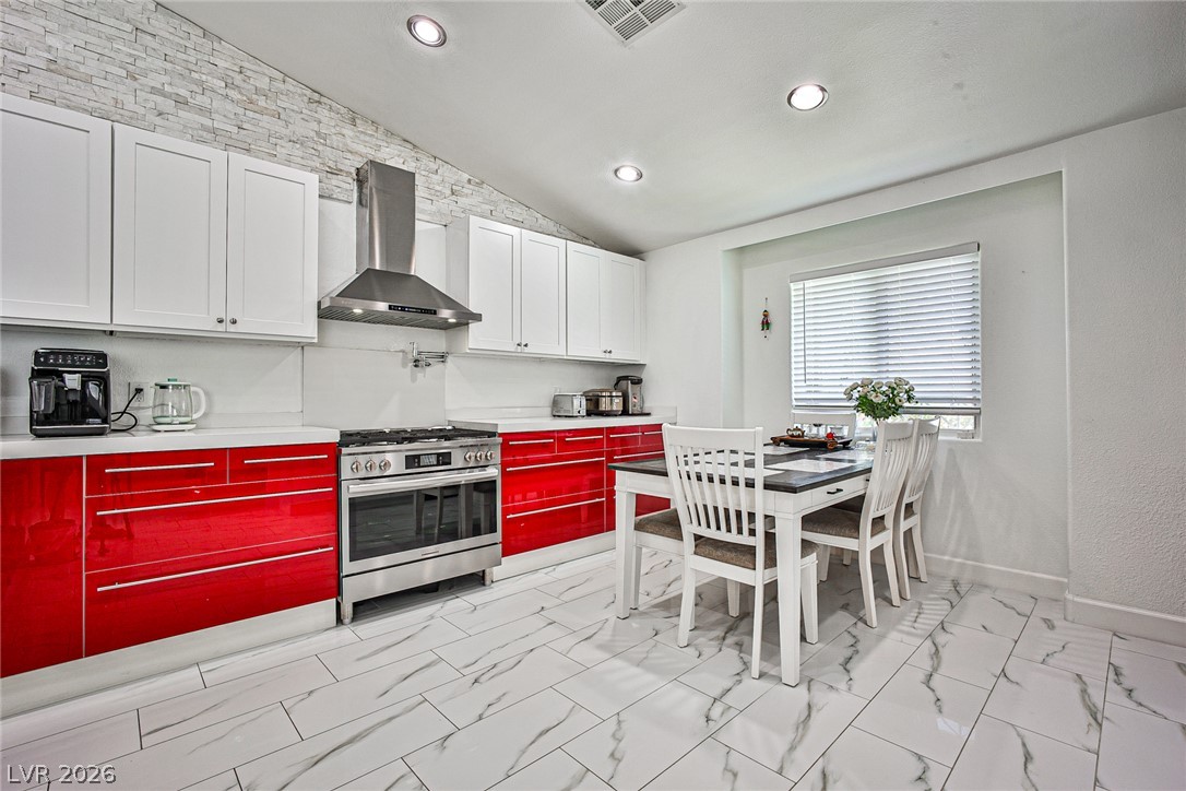 11061 Bandol Place Property Photo 8