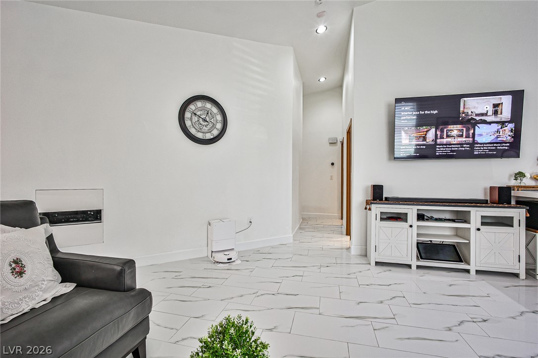 11061 Bandol Place Property Photo 14