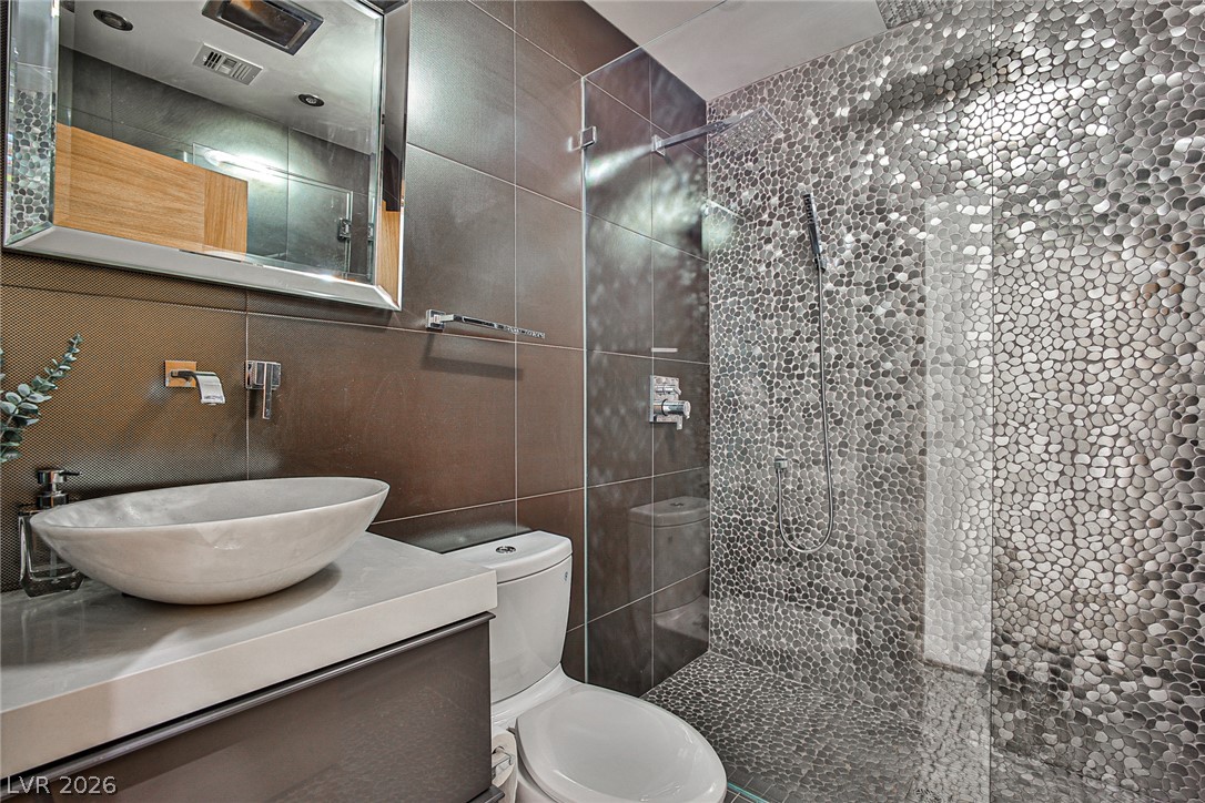 11061 Bandol Place Property Photo 17
