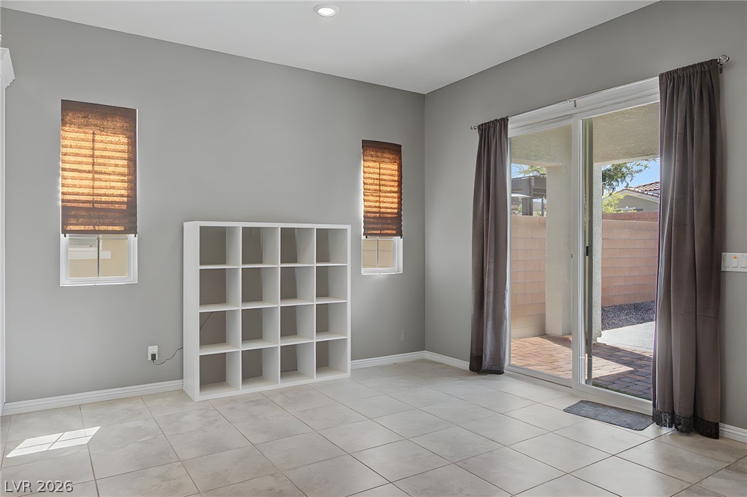 2905 Monate Court Property Photo 38