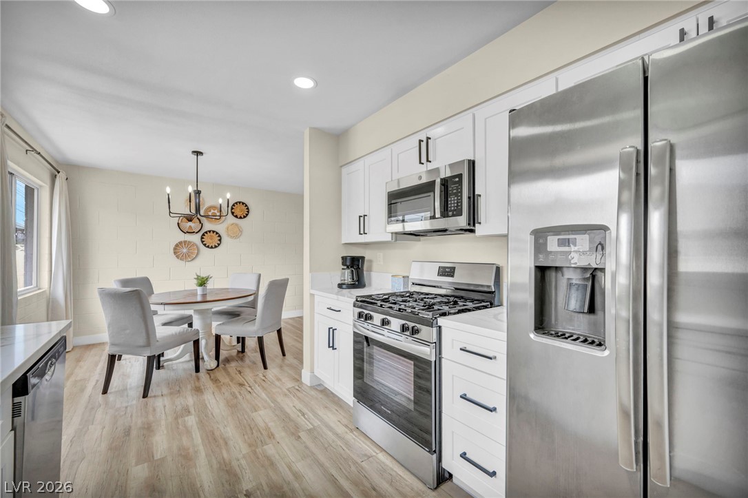 913 De Met Drive Property Photo 11