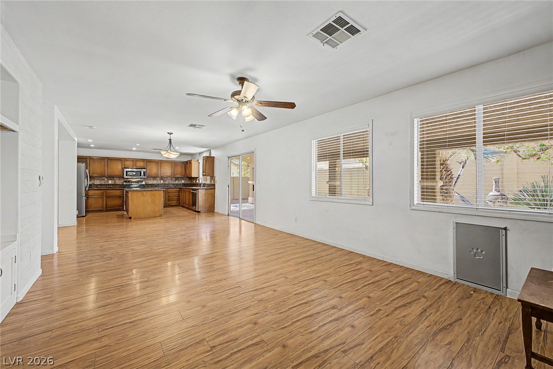 9905 Ranch Hand Avenue Property Photo 15