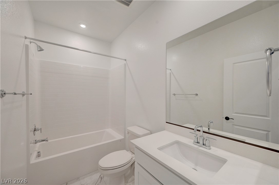 3896 Blooming Orange Avenue Property Photo 4