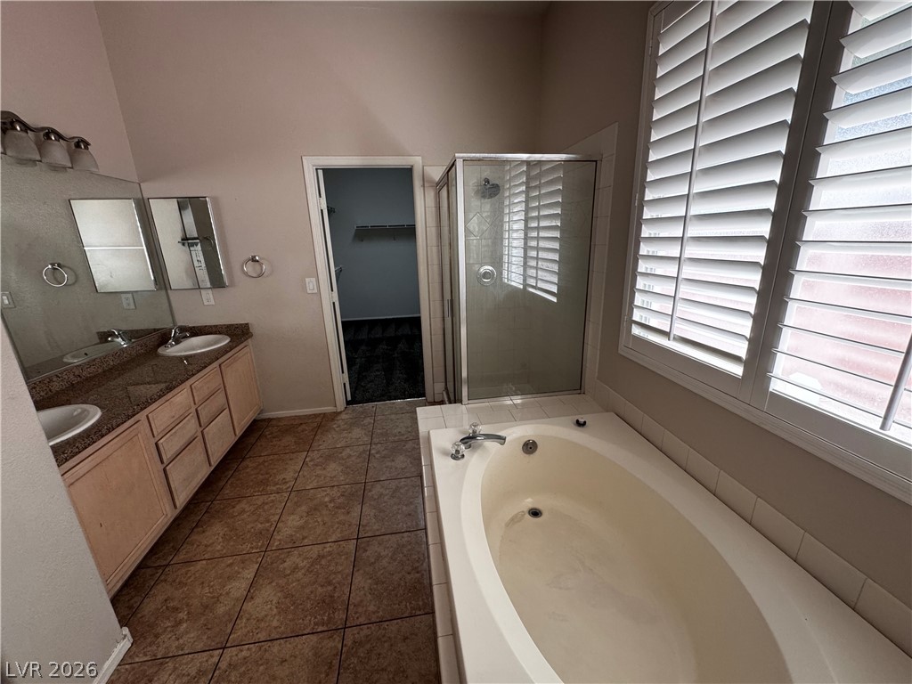 8324 Sedona Sunset Drive Property Photo 12