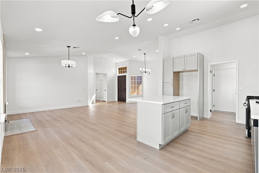 4313 Valley Regents Drive Property Photo 14