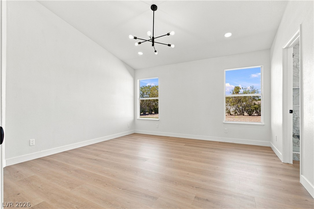 4313 Valley Regents Drive Property Photo 15