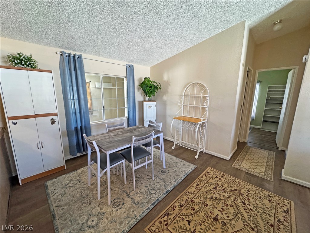 3221 West Susan Avenue 4 Property Photo 17