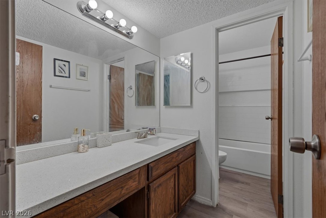 745 North Royal Crest Circle 115 Property Photo 14