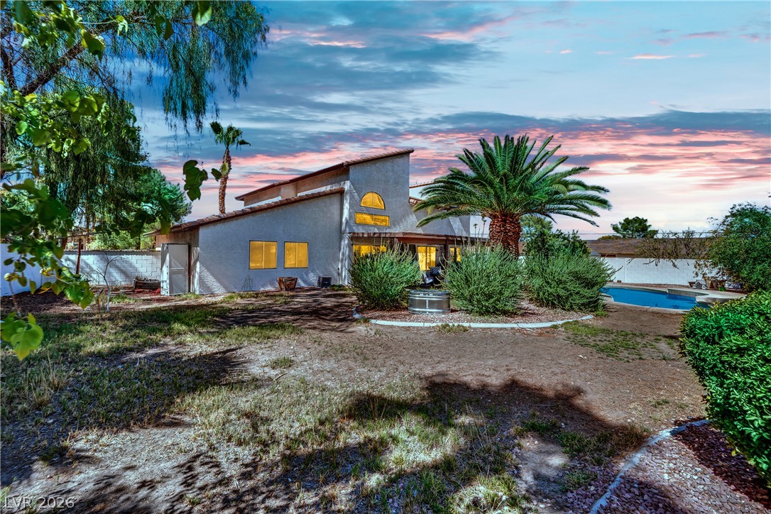 6767 Tree Haven Court Property Photo 7