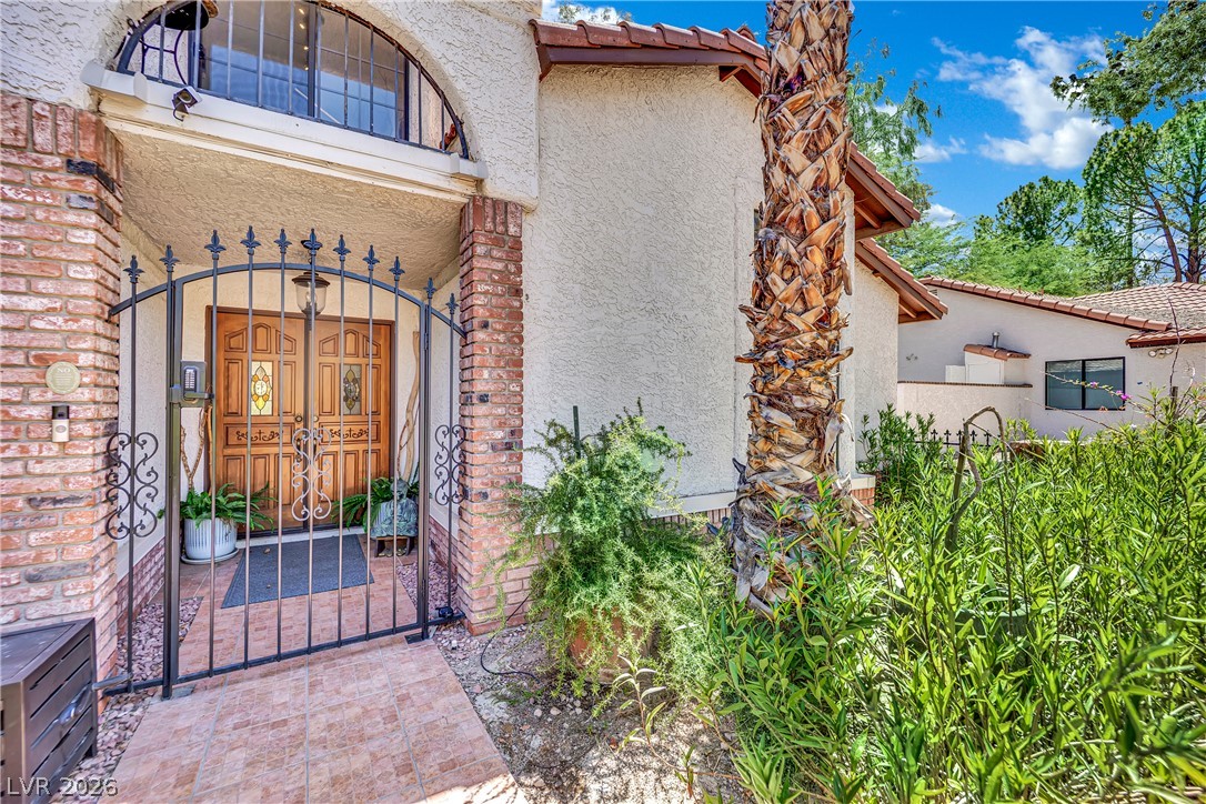 6767 Tree Haven Court Property Photo 10