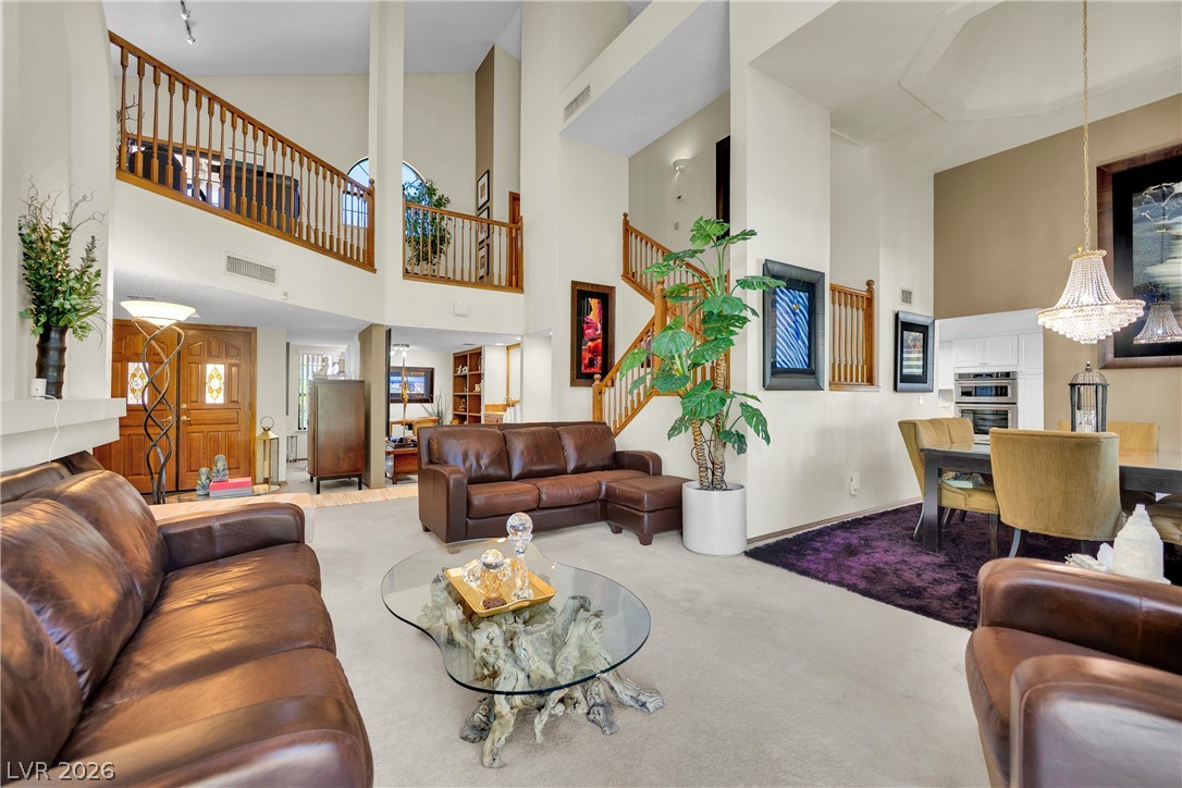 6767 Tree Haven Court Property Photo 13
