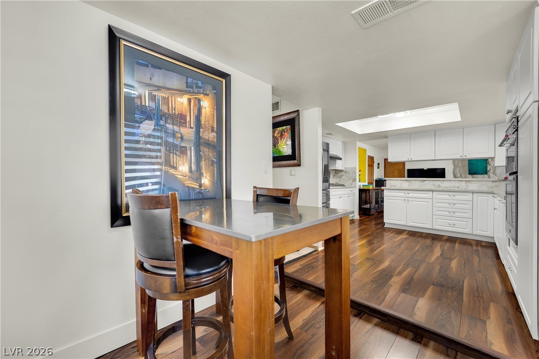 6767 Tree Haven Court Property Photo 16