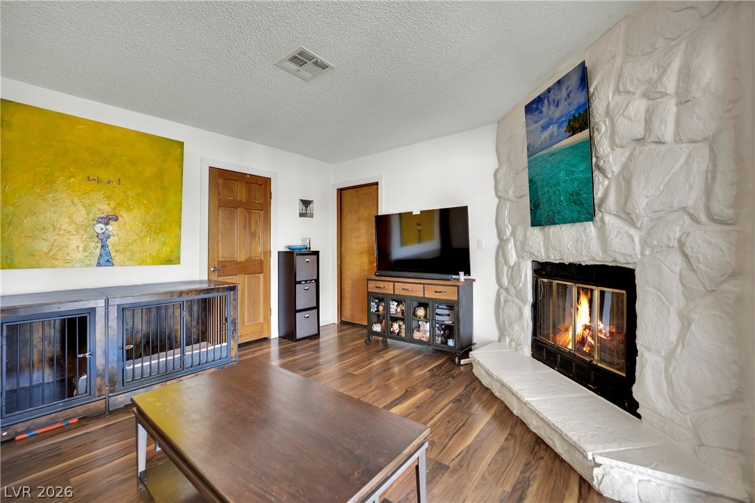 6767 Tree Haven Court Property Photo 23
