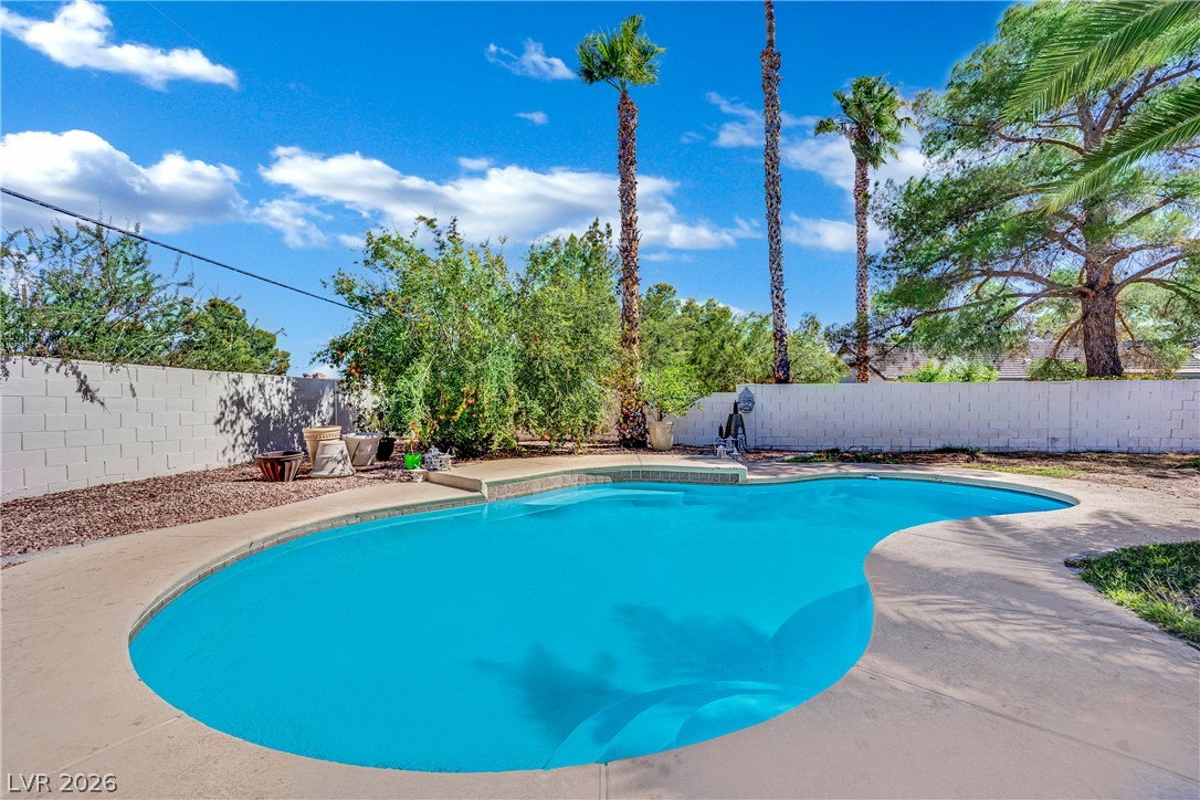 6767 Tree Haven Court Property Photo 46
