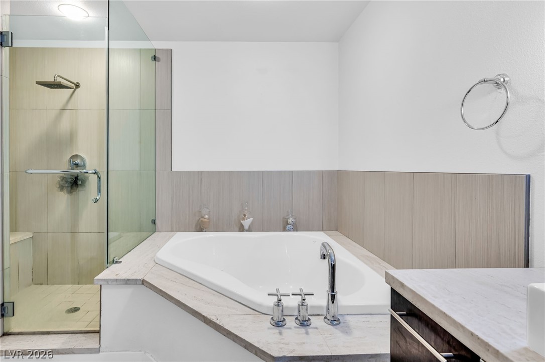 8925 West Flamingo Road 201 Property Photo 27