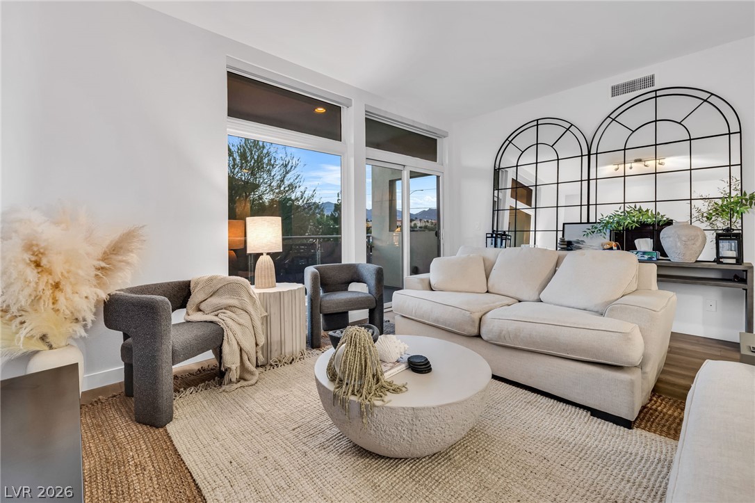 8925 West Flamingo Road 201 Property Photo 12