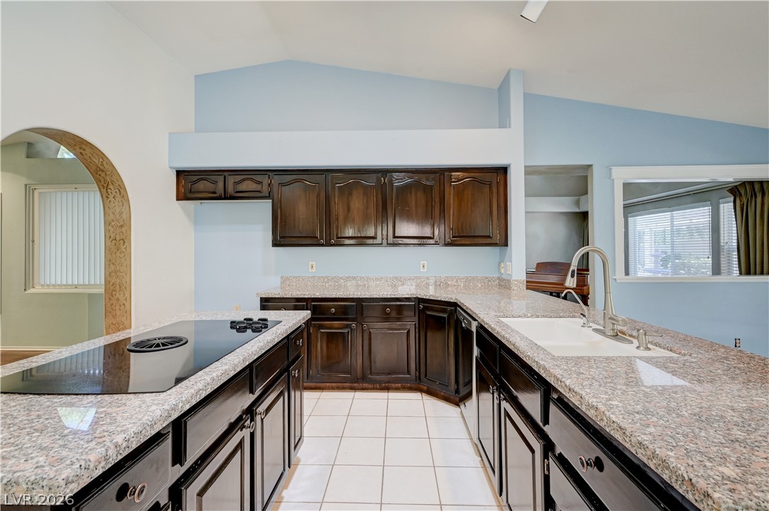 1409 Premier Court Property Photo 15