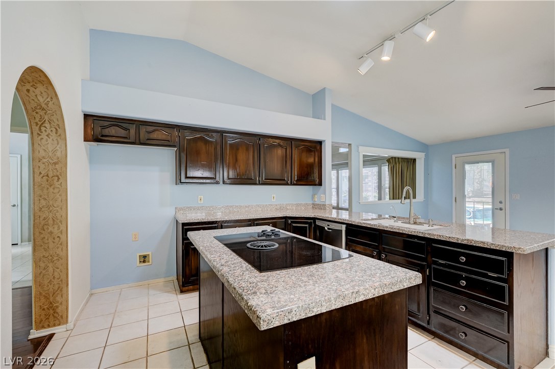 1409 Premier Court Property Photo 17