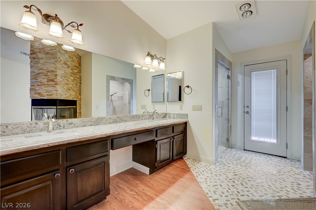 1409 Premier Court Property Photo 32