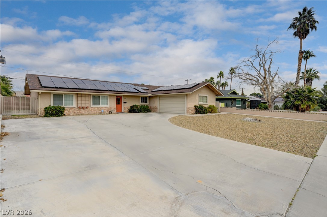 2704 West Oakey Boulevard Property Photo 3