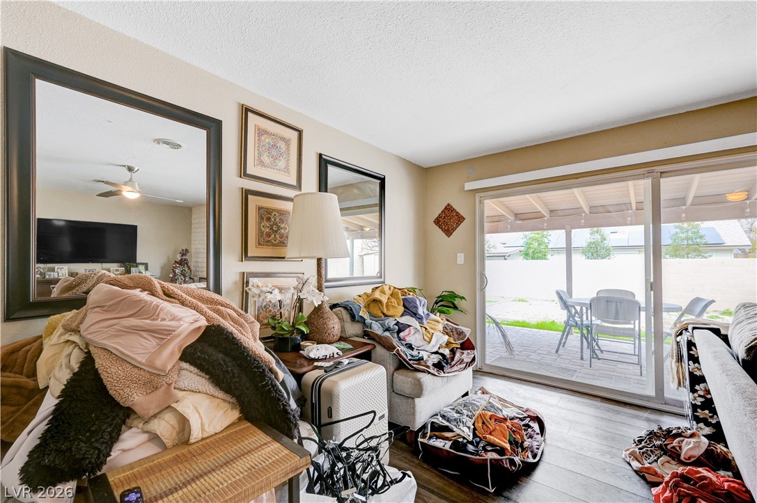 2704 West Oakey Boulevard Property Photo 18