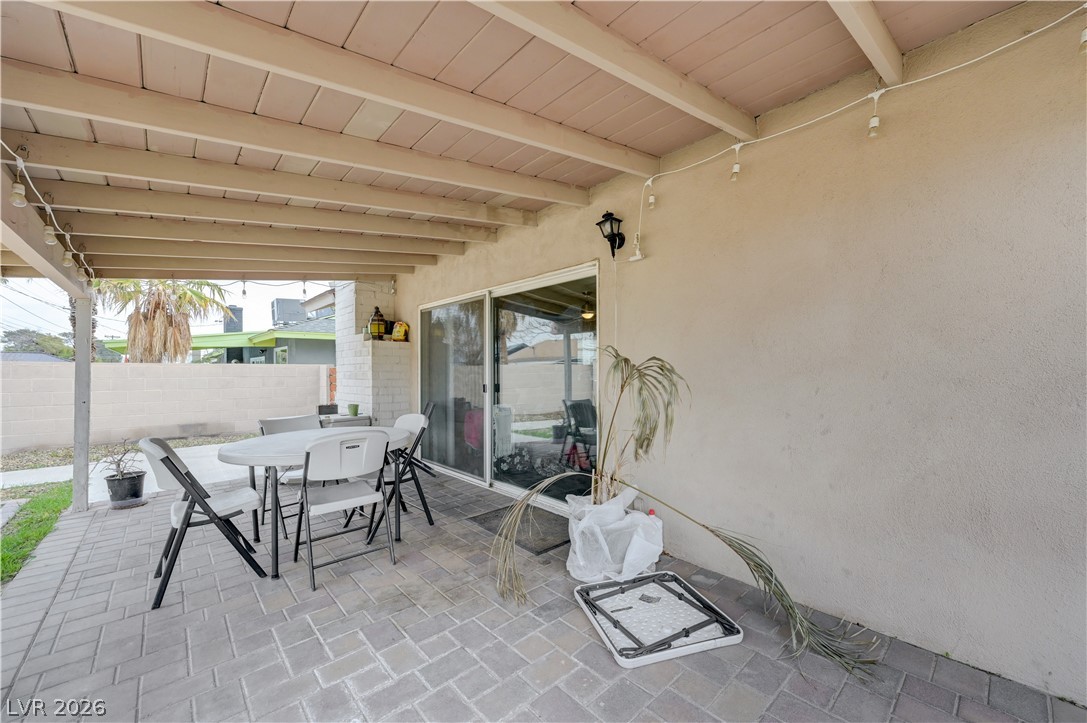 2704 West Oakey Boulevard Property Photo 42