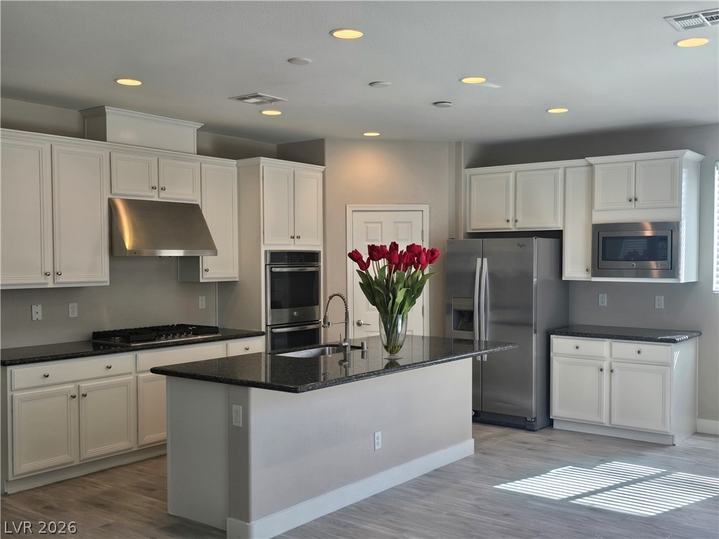 8059 Encanterra Road Property Photo 4