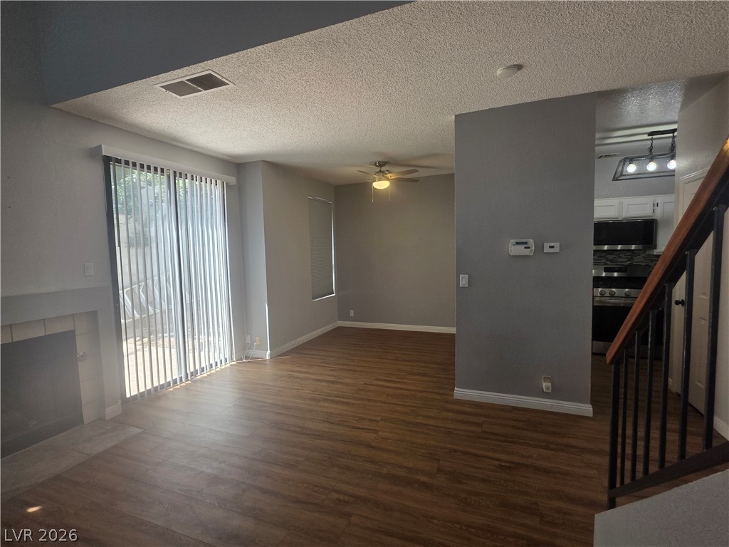 5027 Strauss Drive Property Photo 9