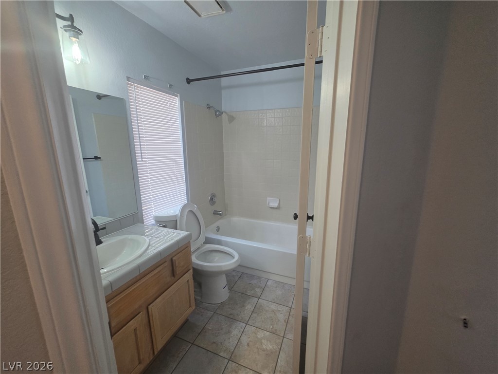 5027 Strauss Drive Property Photo 13