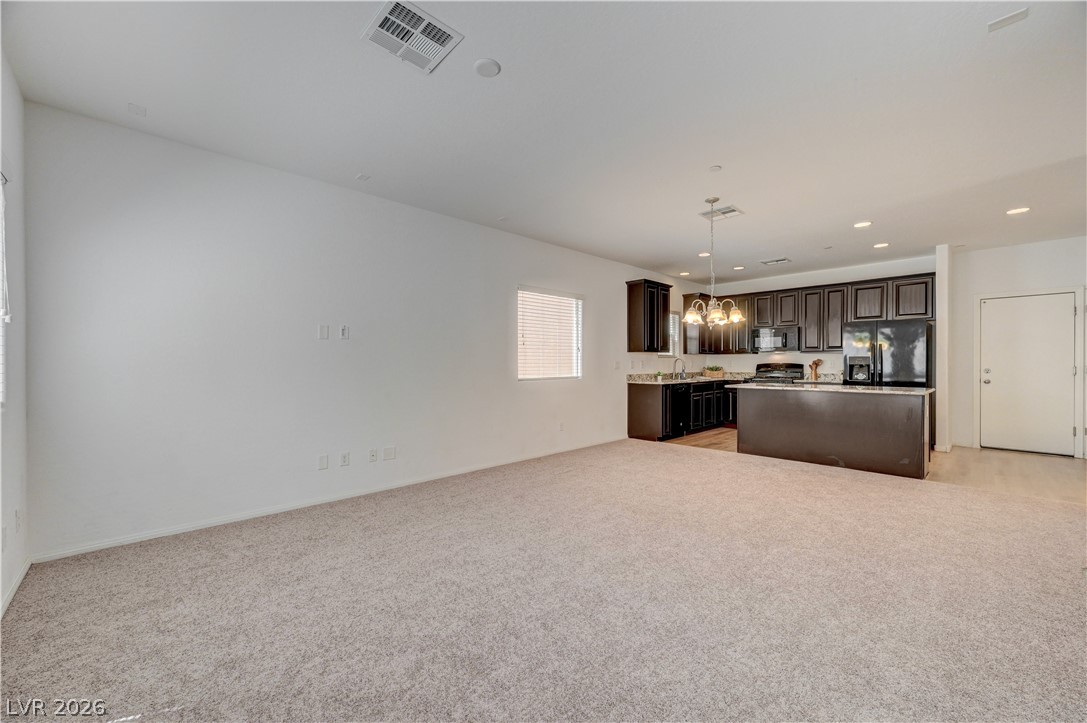 7760 Petite Pillar Court Property Photo 9