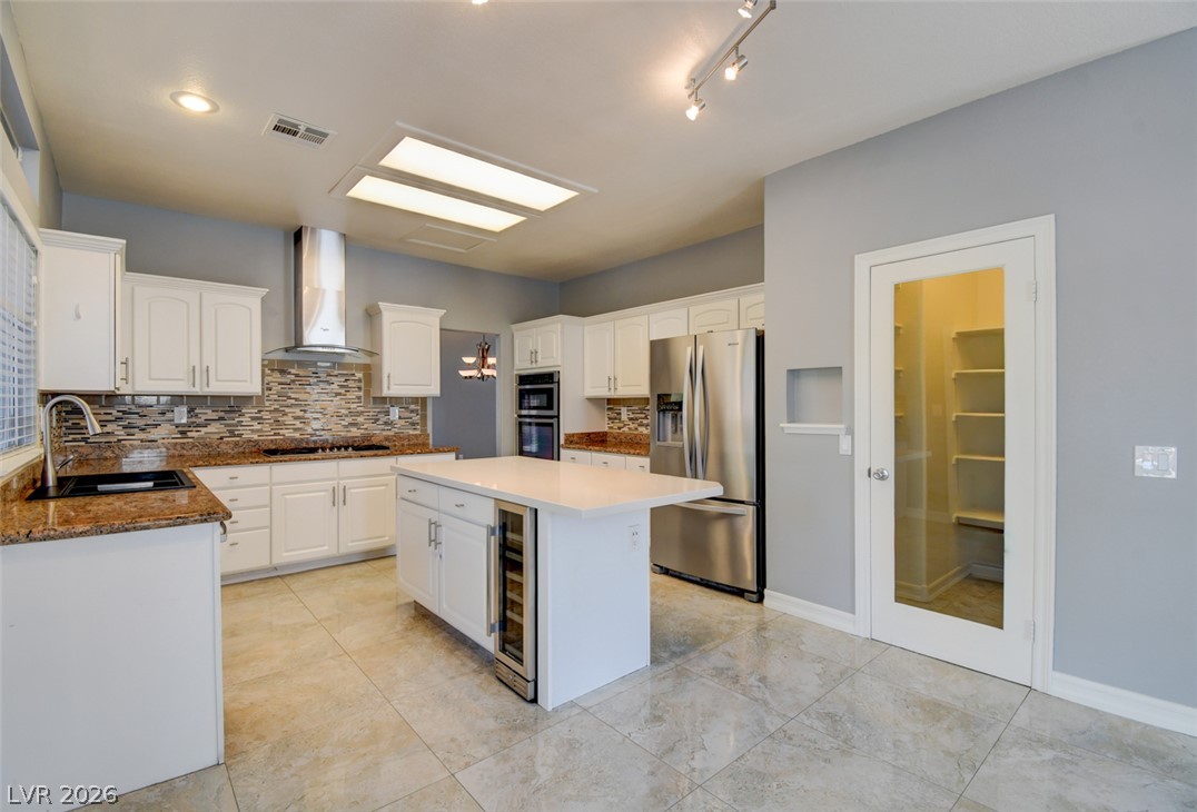 994 Upper Meadows Place Property Photo 10