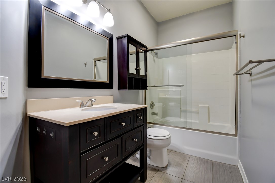 994 Upper Meadows Place Property Photo 15
