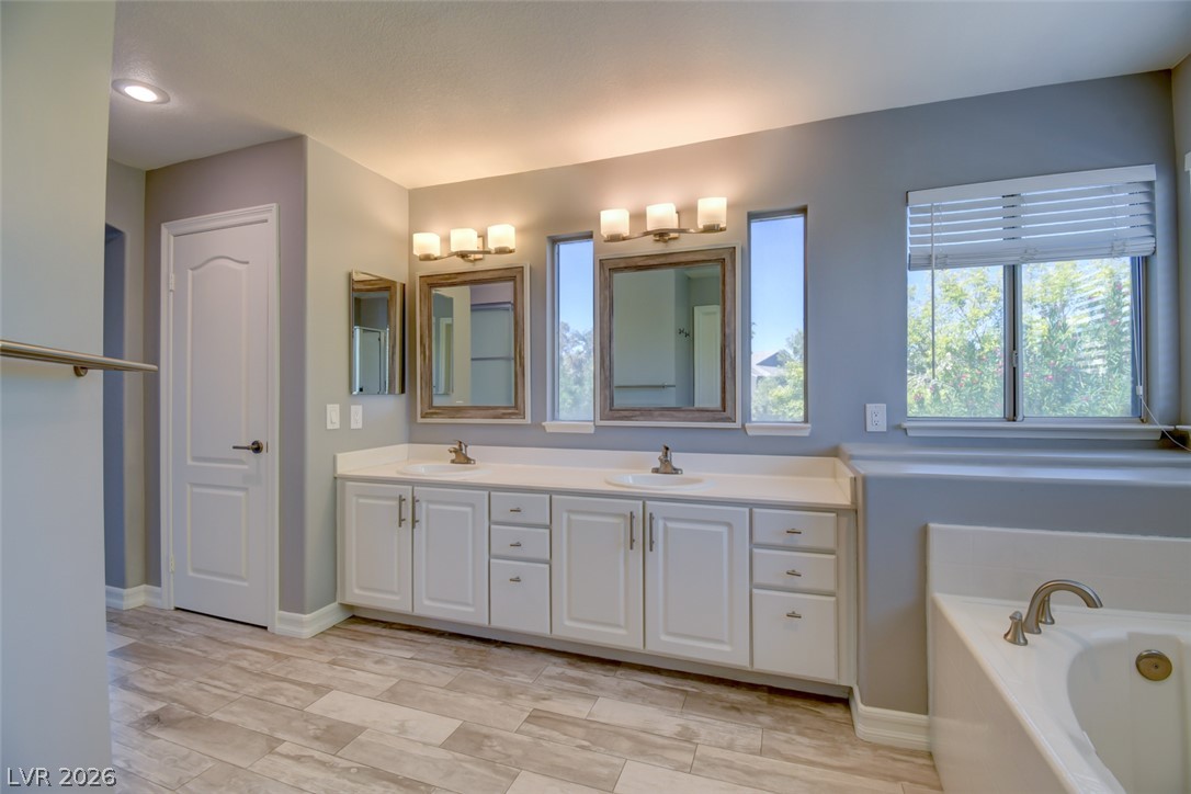 994 Upper Meadows Place Property Photo 28