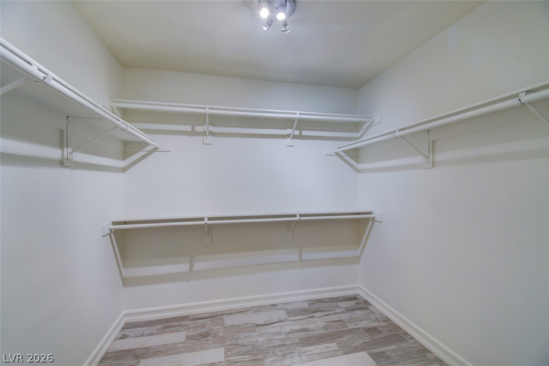 994 Upper Meadows Place Property Photo 29