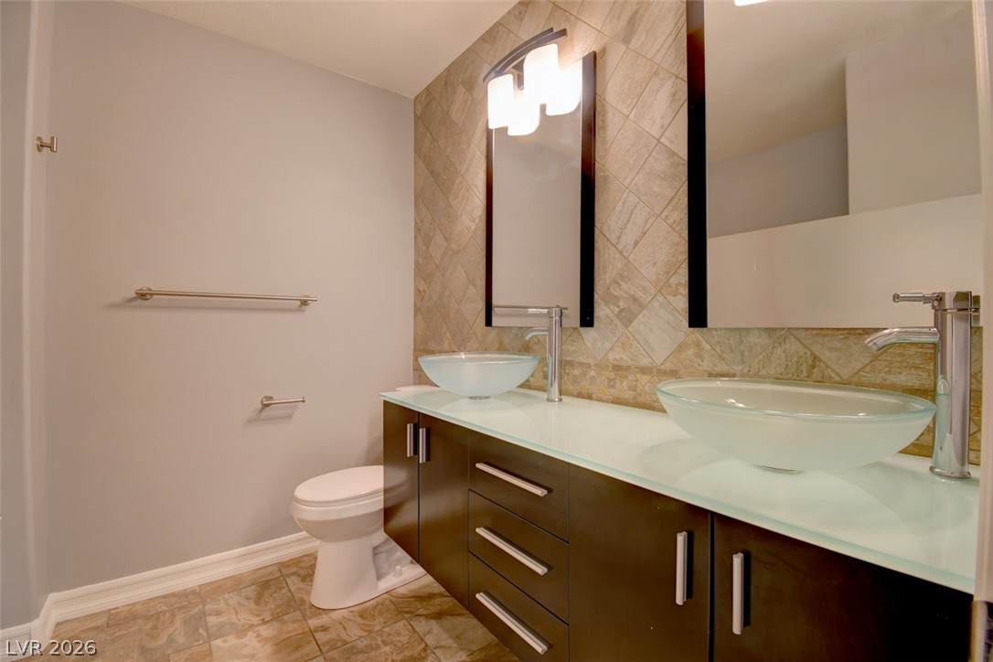 994 Upper Meadows Place Property Photo 36