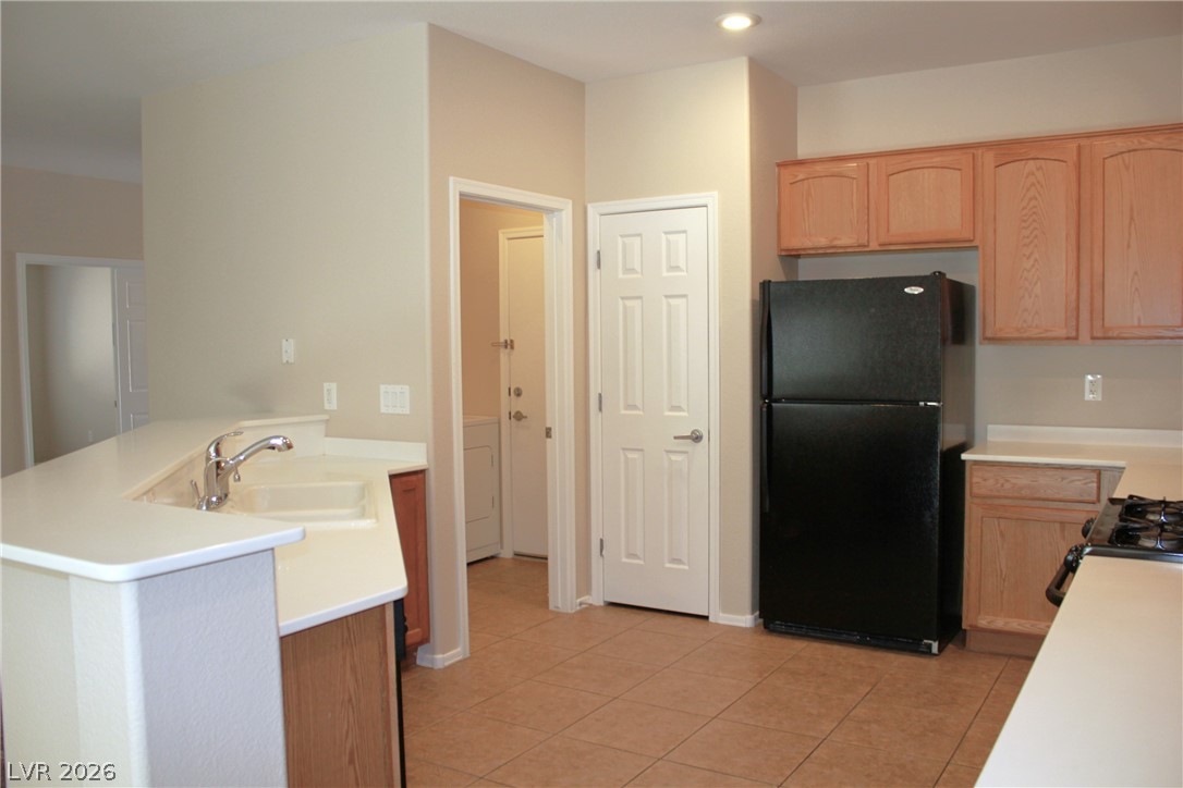 2212 Sawtooth Mountain Drive Property Photo 10